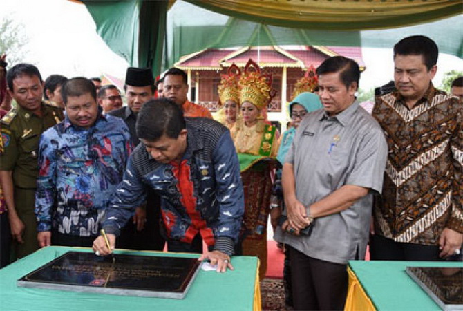 Bupati Bengkalis Resmikan Tiga Kecamatan Baru di Mandau